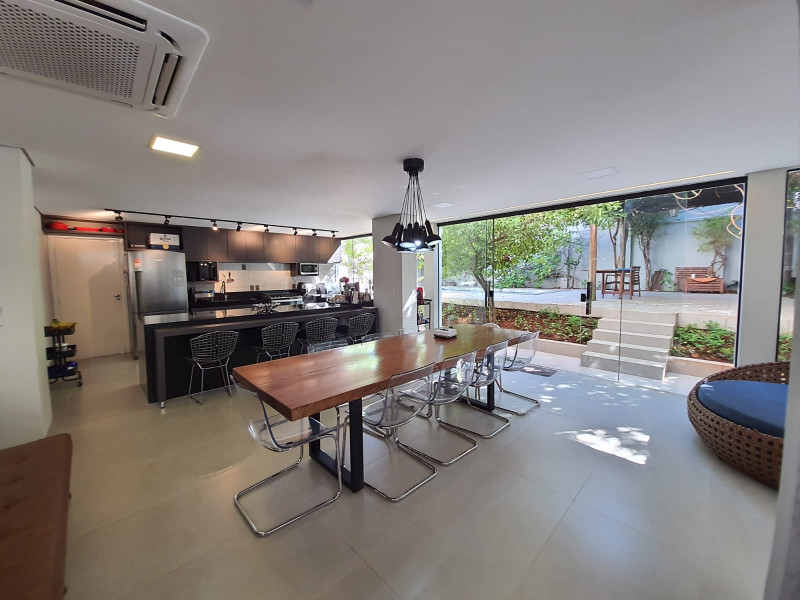 Casa de condomínio à venda Nova Uberlândia com 360m² e 4 quartos por R$ 2.800.000 - 2f6da88a-8ef0-4375-b63e-c109e8e3287b.jpeg