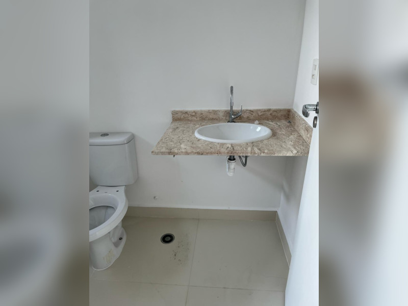Apartamento à venda Pitangueiras com 69m² e 2 quartos por R$ 600.000 - praia-8.jpg