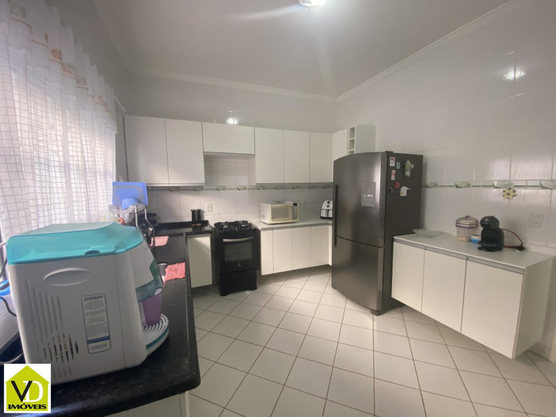 Casa à venda Colina Verde com 232m² e 3 quartos por R$ 750.000 - 202406270959084670.jpeg