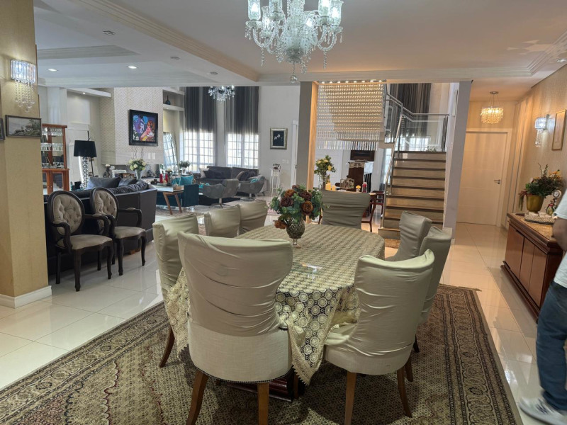 Casa à venda Bacacheri com 900m² e 5 quartos por R$ 6.900.000 - whatsapp-image-2024-09-04-at-173522.jpeg