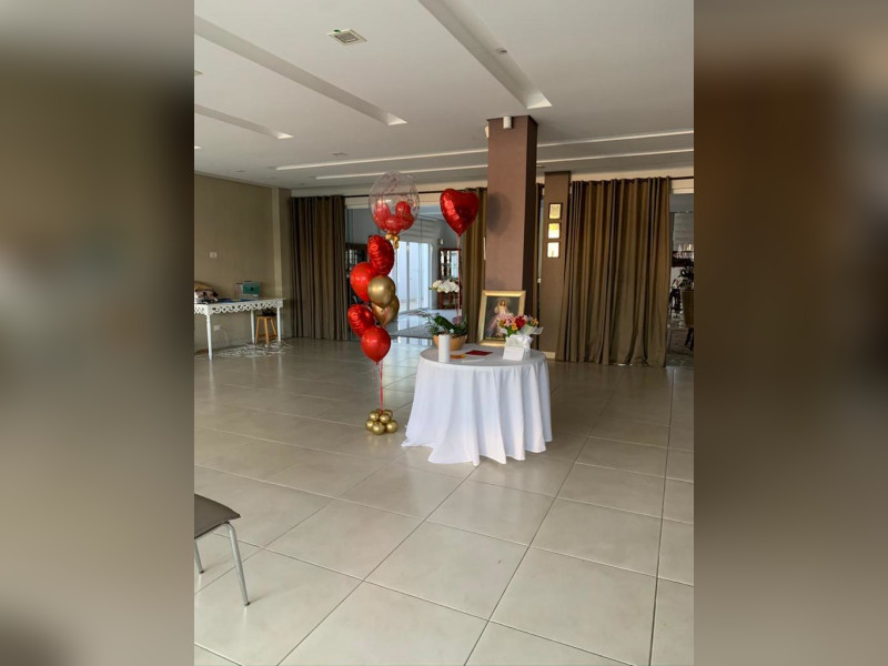 Casa à venda Bacacheri com 900m² e 5 quartos por R$ 6.900.000 - whatsapp-image-2024-09-04-at-173733.jpeg