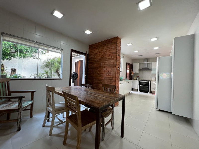 Casa de condomínio à venda Itanhangá com 600m² e 4 quartos por R$ 4.500.000 - imagem-do-whatsapp-de-2024-08-30-as-110538-1953e908.jpg