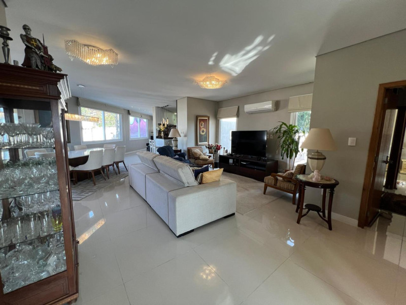 Comercial à venda Três Figueiras com 521m² e 0 quartos por R$ 3.990.000 - whatsapp-image-2025-04-26-at-125221-pm-1.jpeg