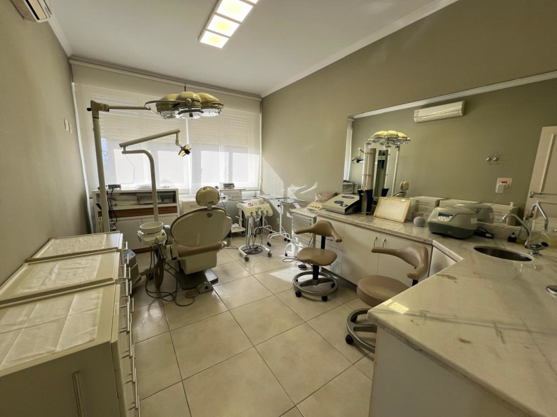 Comercial à venda Três Figueiras com 521m² e 0 quartos por R$ 3.990.000 - whatsapp-image-2025-04-26-at-125242-pm-2.jpeg