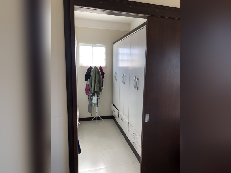 Casa à venda Xangri-Lá com 200m² e 4 quartos por R$ 1.600.000 - img-1224.JPG