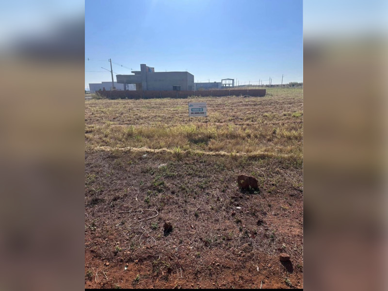 Terreno à venda Centro com 450m² e 1 quarto por R$ 350.000 - imagem-do-whatsapp-de-2024-08-26-as-114315-2ce3021d.jpg