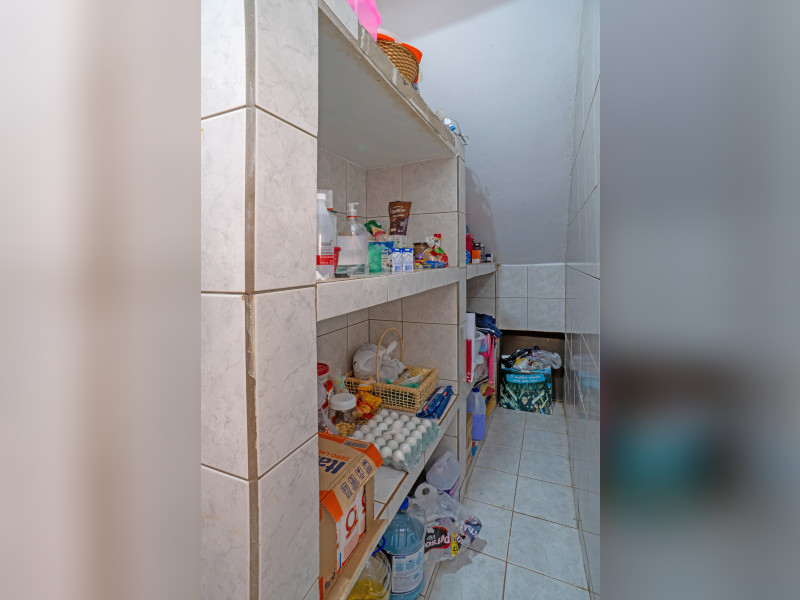 Casa à venda Setor Habitacional Arniqueira (Águas Claras) com 560m² e 5 quartos por R$ 1.150.000 - dispensa.jpg
