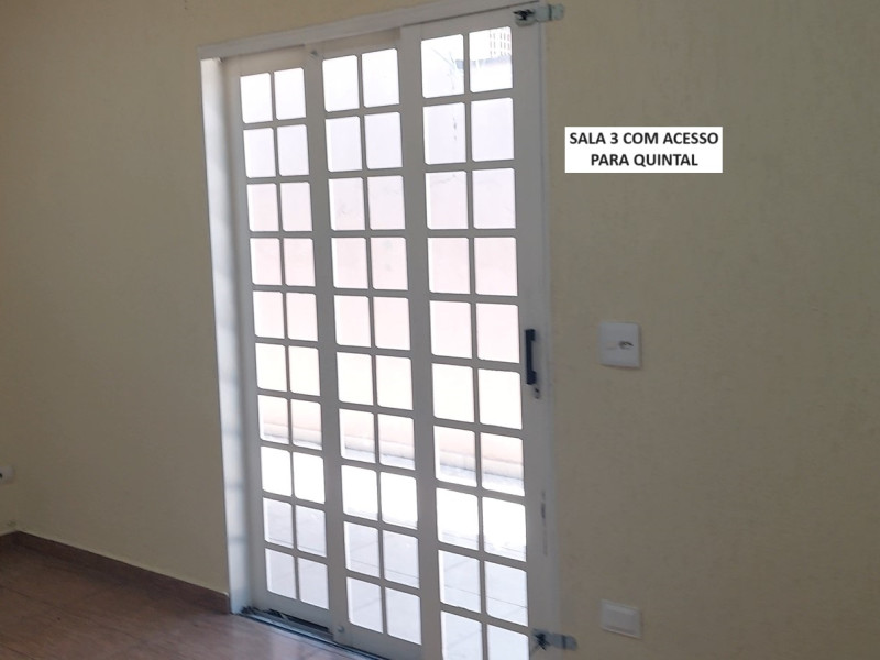 Casa à venda Vila Rio Branco com 73m² e 3 quartos por R$ 350.000 - sala-3-acesso-para-quintal.jpg
