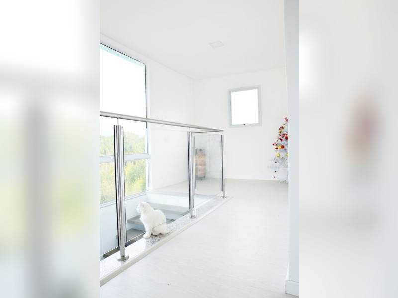 Casa de condomínio à venda Canasvieiras com 220m² e 4 quartos por R$ 2.200.000 - 7f6b8687-57f0-4951-a593-9052bfa29f1b.jpeg