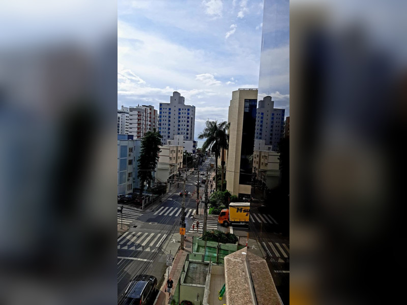 Apartamento à venda Centro com 116m² e 3 quartos por R$ 1.240.000 - sacada.jpeg