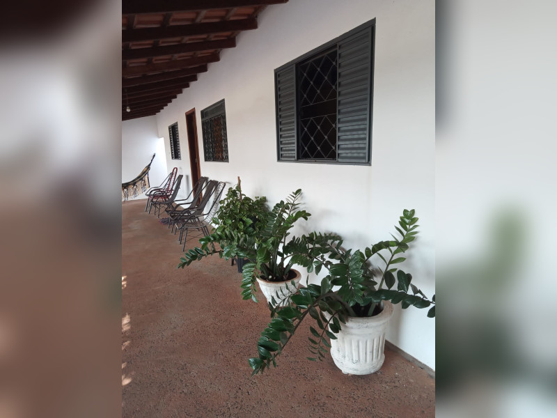Casa à venda Boa Vista dos Andradas com 287m² e 4 quartos por R$ 395.000 - 800x600-varanda-da-frente-3.jpg