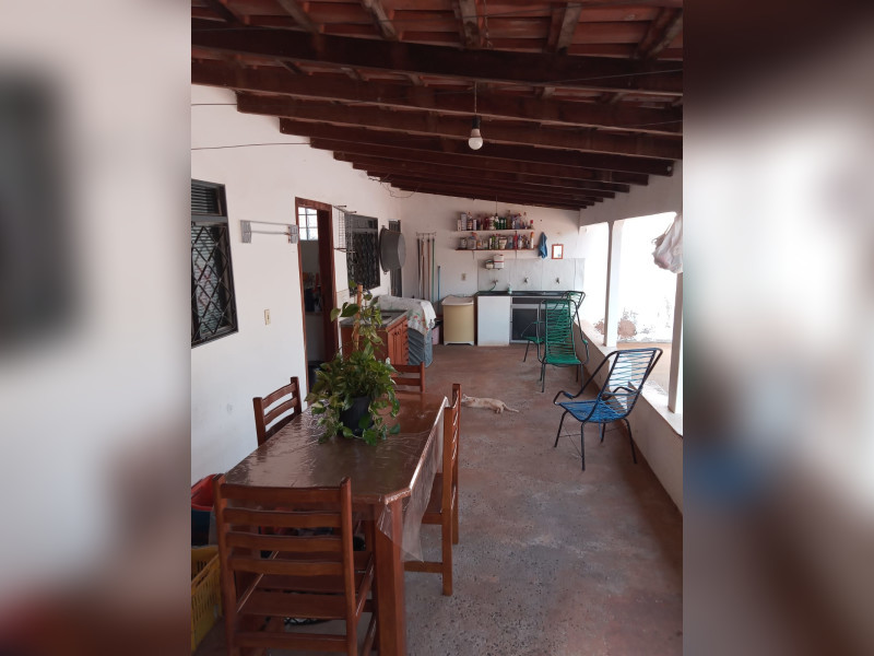 Casa à venda Boa Vista dos Andradas com 287m² e 4 quartos por R$ 395.000 - 800x600-varanda-dos-fundos-1.jpg