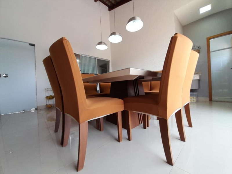 Casa de condomínio à venda Setor Lagoa Quente com 200m² e 2 quartos por R$ 460.000 - ab0cab97-f1ab-49cb-9ff3-a90a50634bf2.jpeg