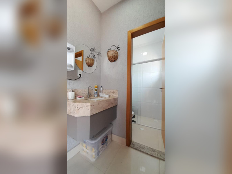 Casa de condomínio à venda Setor Lagoa Quente com 200m² e 2 quartos por R$ 460.000 - ddbba2b2-0e7f-462a-9e90-fcaea97b62e6.jpeg