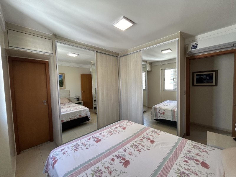 Apartamento à venda Setor Bueno com 116m² e 4 quartos por R$ 850.000 - apgyn-tdl1901-olx-horz-009-20-suite-master.jpg