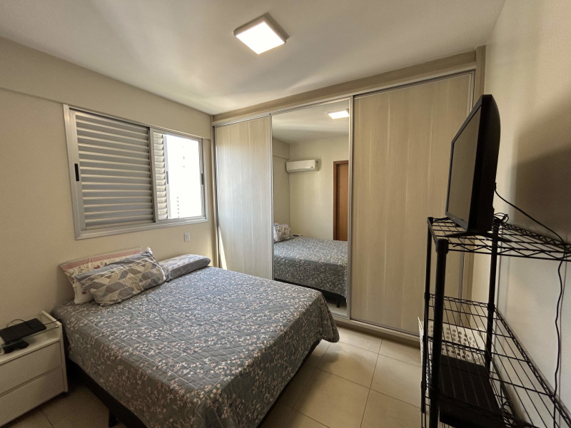 Apartamento à venda Setor Bueno com 116m² e 4 quartos por R$ 850.000 - apgyn-tdl1901-olx-horz-012-20-suite-frente.jpg