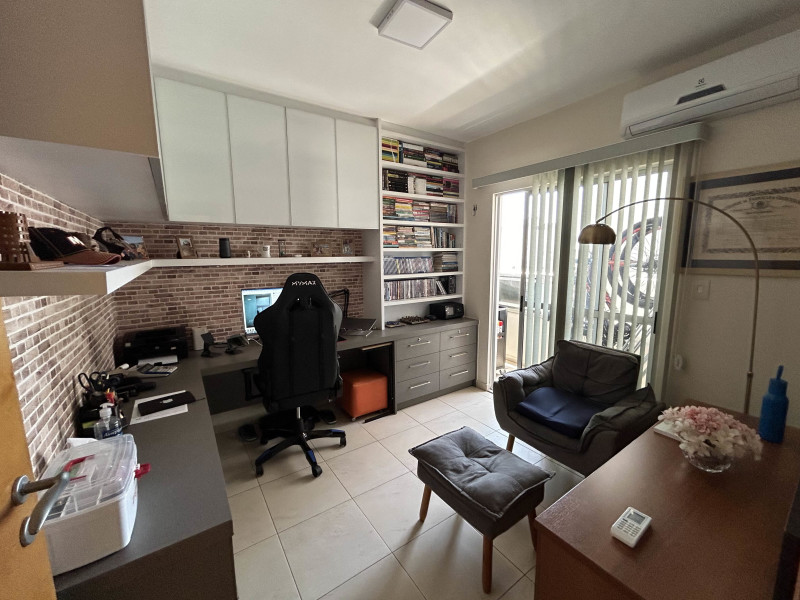 Apartamento à venda Setor Bueno com 116m² e 4 quartos por R$ 850.000 - apgyn-tdl1901-olx-horz-016-20-home-office.jpg