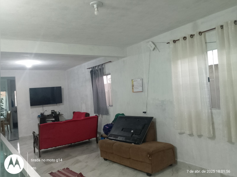 Casa à venda Jardim Robru com 125m² e 3 quartos por R$ 365.000 - img-20250407-180153.jpg