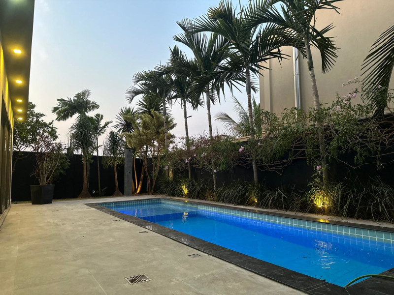 Casa à venda Residencial e Empresarial Alphaville com 340m² e 3 quartos por R$ 2.780.000 - piscina-2.jpg