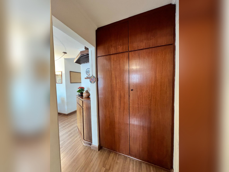 Apartamento à venda Sumarézinho com 52m² e 1 quarto por R$ 570.000 - armario-do-corredor.jpeg