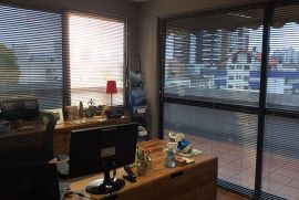 Comercial à venda Petrópolis com 102m² - 1 dormitório -  vagas - R$ 350.000 - whatsapp-image-2026-03-25-at-215218-3.jpeg