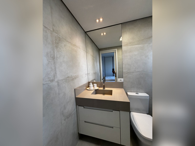 Apartamento à venda Centro com 106m² e 3 quartos por R$ 965.000 - banho-suite-1.jpg