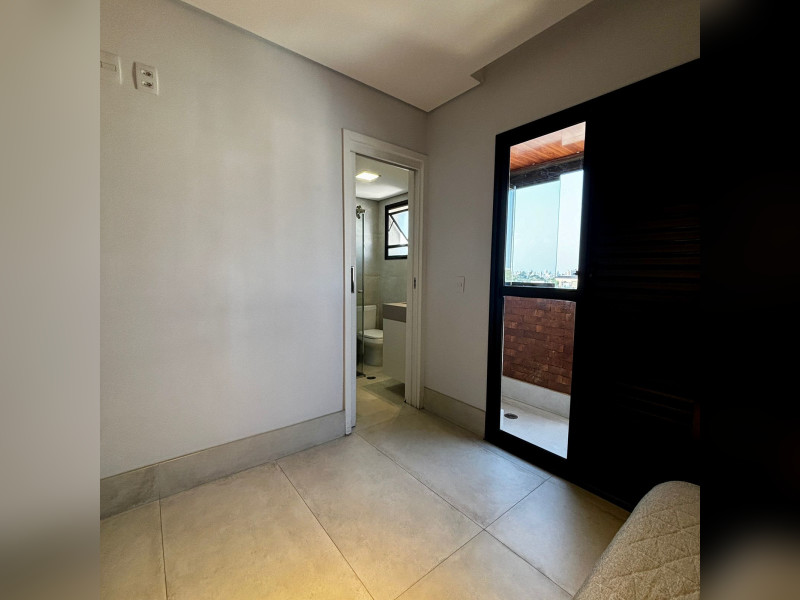 Apartamento à venda Centro com 106m² e 3 quartos por R$ 965.000 - img-20240923-wa0071.jpg