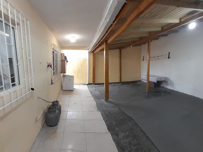 Casa à venda São João do Rio Vermelho com 190m² e 2 quartos por R$ 590.000 - whatsapp-image-2024-09-24-at-141209-2.jpeg