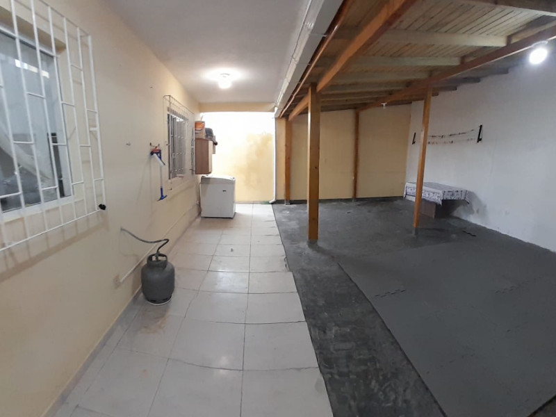 Casa à venda São João do Rio Vermelho com 190m² e 2 quartos por R$ 590.000 - whatsapp-image-2024-09-24-at-141210.jpeg