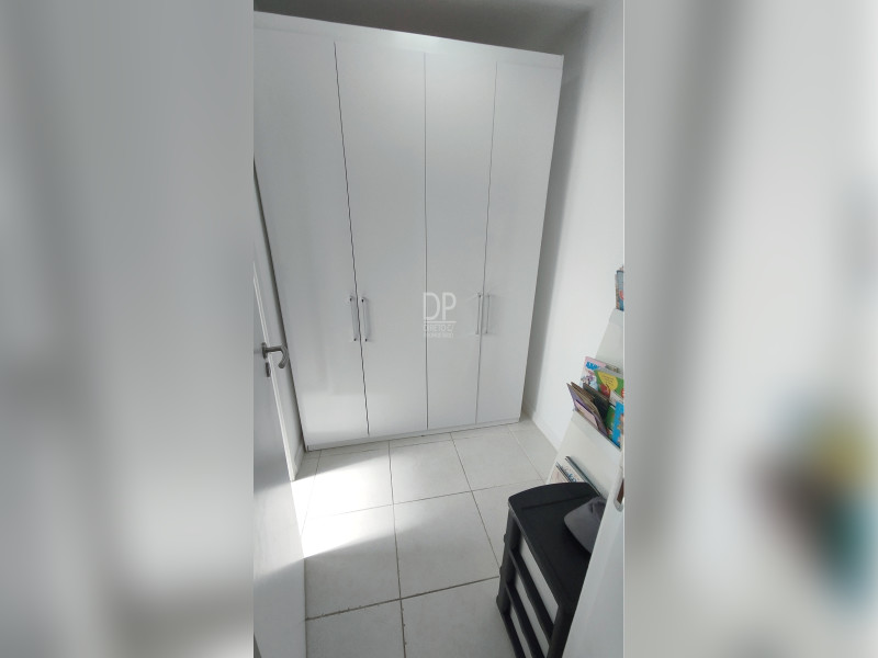 Casa à venda Engenho do Mato com 195m² e 3 quartos por R$ 600.000 - 22-closet.jpg