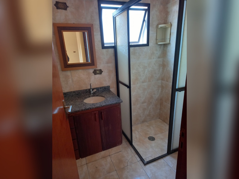 Apartamento à venda Vila Santo Antônio com 81m² e 3 quartos por R$ 295.000 - 20240821-155634.jpg