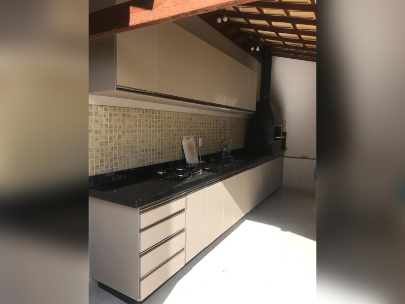 Casa à venda São Caetano com 360m² e 4 quartos por R$ 1.500.000 - imagem-do-whatsapp-de-2024-10-07-as-140454-32ba4fd3.jpg