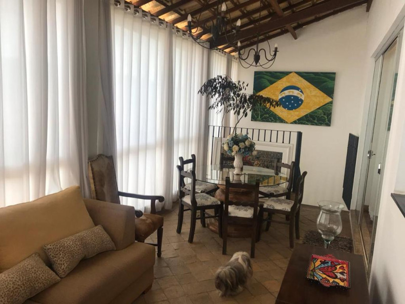 Casa à venda São Caetano com 360m² e 4 quartos por R$ 1.500.000 - imagem-do-whatsapp-de-2024-10-07-as-140455-54b04d66.jpg