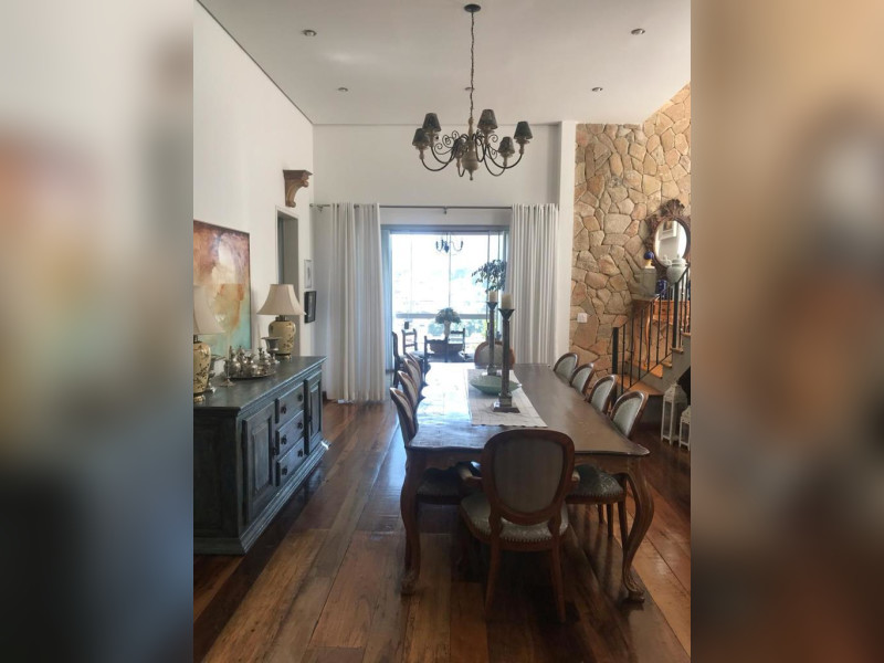 Casa à venda São Caetano com 360m² e 4 quartos por R$ 1.500.000 - imagem-do-whatsapp-de-2024-10-07-as-140455-9faddd7a.jpg