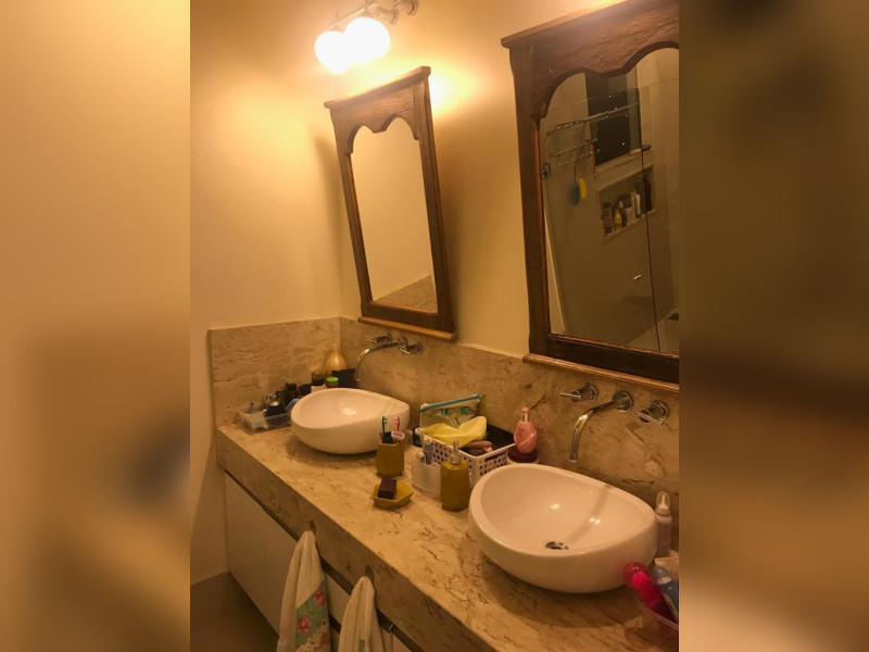 Casa à venda São Caetano com 360m² e 4 quartos por R$ 1.500.000 - imagem-do-whatsapp-de-2024-10-07-as-140456-4dbe316b.jpg