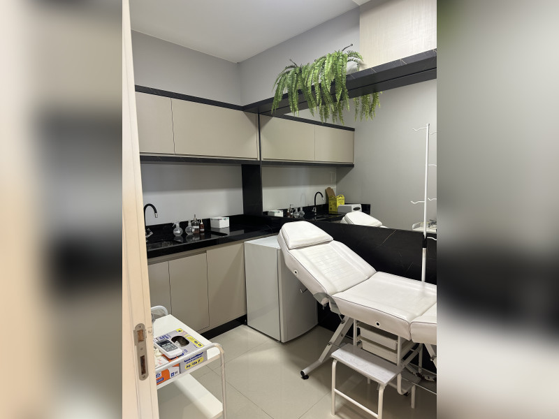 Comercial à venda Centro com 60m² e 0 quartos por R$ 105.000 - img-8259.jpeg