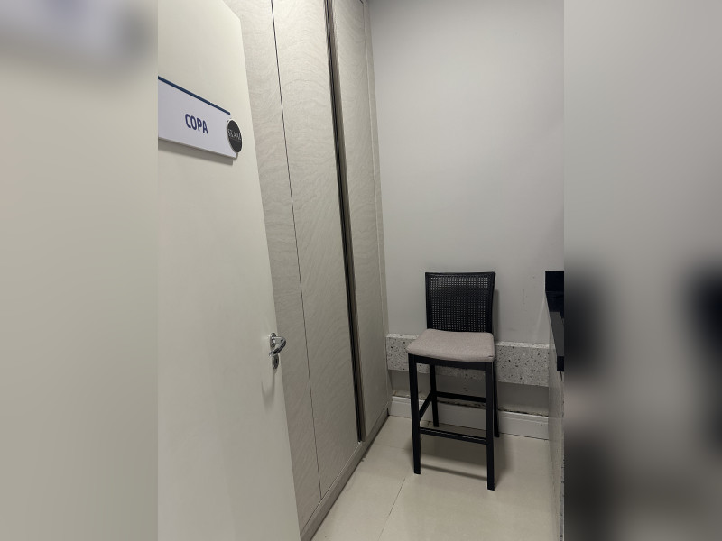 Comercial à venda Centro com 60m² e 0 quartos por R$ 105.000 - img-8265.jpeg