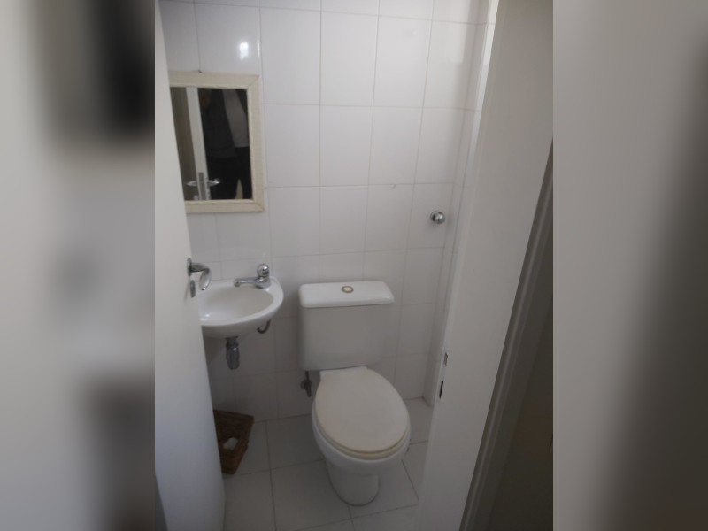 Apartamento à venda Vila Mariana com 146m² e 3 quartos por R$ 2.450.000 - area-de-servico-banheiro.jpg