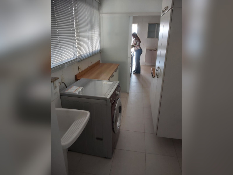 Apartamento à venda Vila Mariana com 146m² e 3 quartos por R$ 2.450.000 - lavanderia-pia-e-armarios.jpg