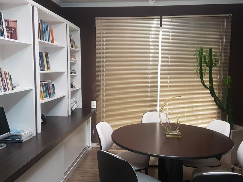 imóvel com 200m² - Boa Vista - Curitiba