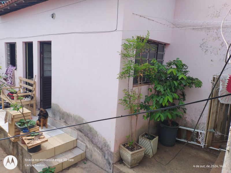 Casa à venda Jardim dos Estados com 200m² e 4 quartos por R$ 370.000 - inbound132647504681420092.jpg