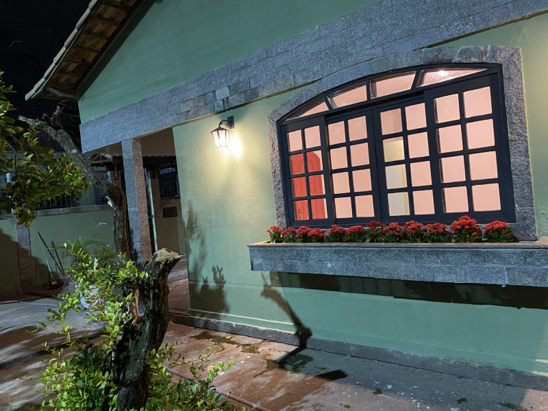 Casa à venda Trindade com 110m² e 3 quartos por R$ 420.000 - img-1445.jpeg