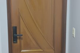 Apartamento à venda Asa Norte com 78m² - 2 dormitórios -  vaga - R$ 1.200.000 - porta-de-entrada-com-2-fechaduras-tetra-chave-e-uma-eletronica.jpg