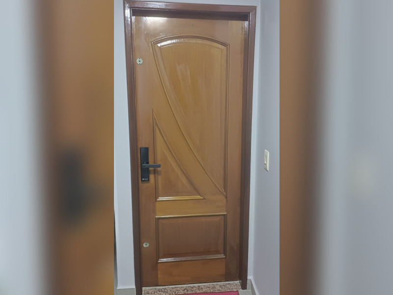 Apartamento à venda Asa Norte com 78m² e 2 quartos por R$ 1.200.000 - porta-de-entrada-com-2-fechaduras-tetra-chave-e-uma-eletronica.jpg