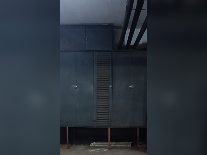 Apartamento à venda Asa Norte com 78m² e 2 quartos por R$ 1.200.000 - vaga-da-garagem-com-armario-metalico-ao-fundo.jpg