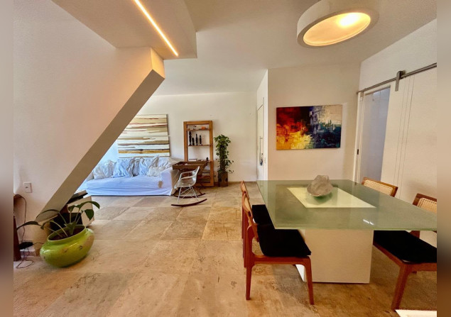 imóvel com 80m²