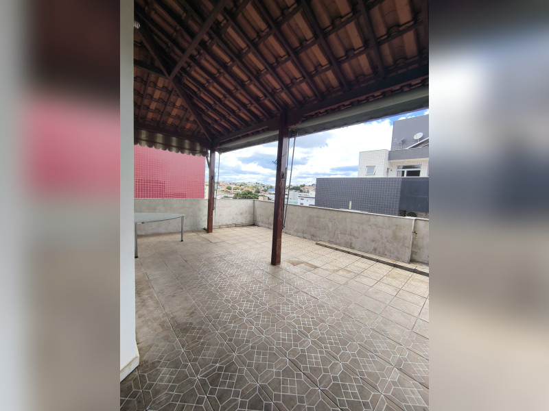 Cobertura à venda Dona Clara com 200m² e 4 quartos por R$ 850.000 - img-20241107-112953.jpg