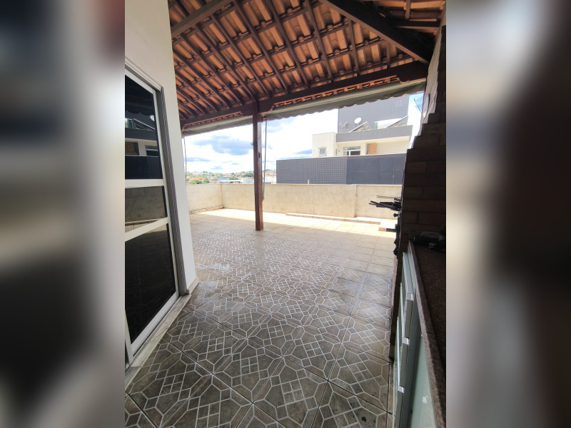 Cobertura à venda Dona Clara com 200m² e 4 quartos por R$ 850.000 - img-20241107-113152.jpg