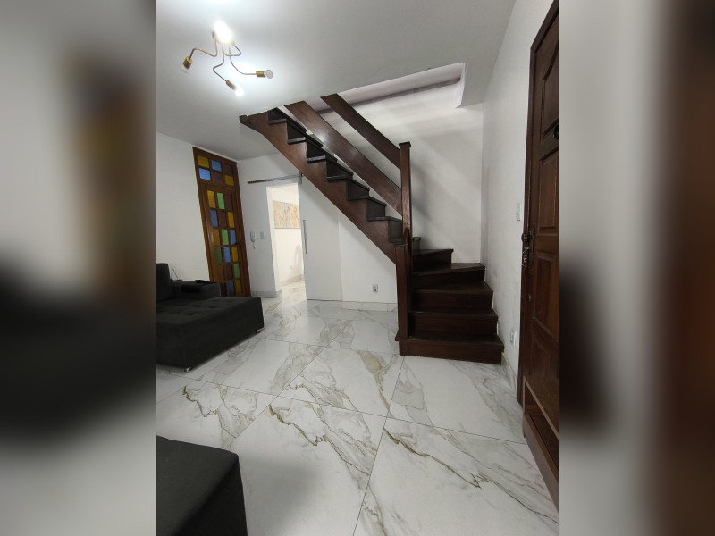 Cobertura à venda Dona Clara com 200m² e 4 quartos por R$ 850.000 - img-20241107-134430.jpg