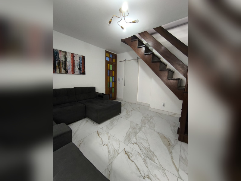 Cobertura à venda Dona Clara com 200m² e 4 quartos por R$ 850.000 - img-20241107-134511.jpg